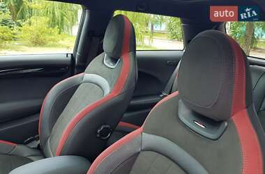 Хетчбек MINI Hatch 2018 в 