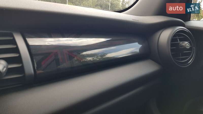 Хетчбек MINI Hatch 2018 в Києві