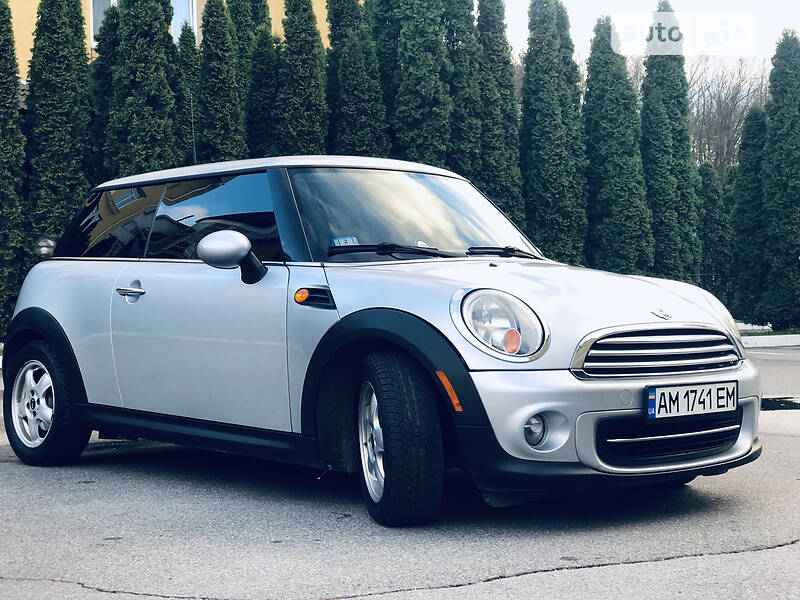 Хетчбек MINI Hatch 2010 в Києві