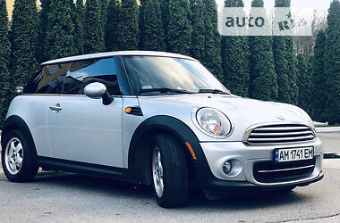 Хэтчбек MINI Hatch 2010 в 