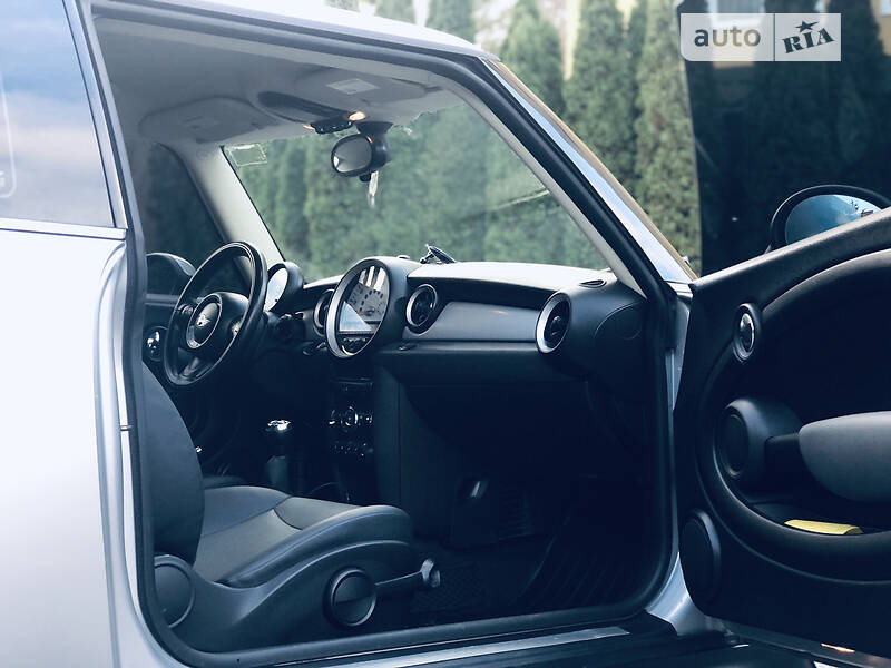 Хетчбек MINI Hatch 2010 в Києві