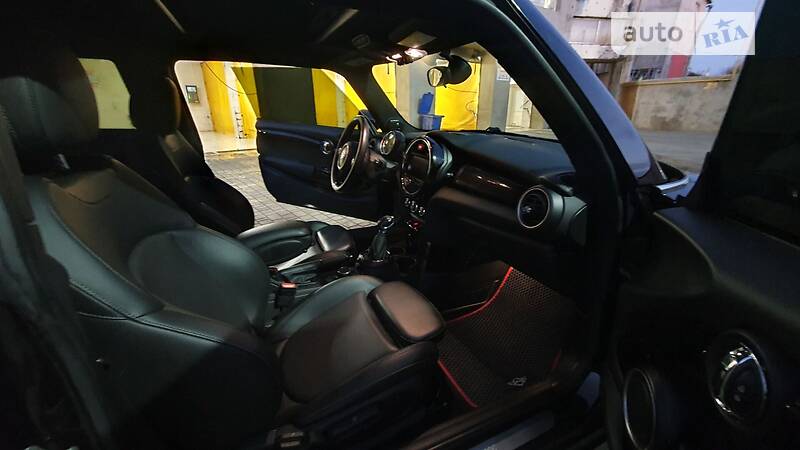 Хэтчбек MINI Hatch 2014 в Одессе