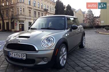 Седан MINI Hatch 2008 в Черновцах