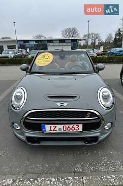 Кабриолет MINI Hatch 2016 в Киеве
