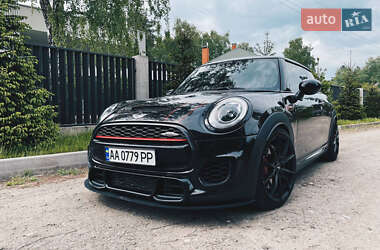 Хетчбек MINI Hatch 2017 в Києві