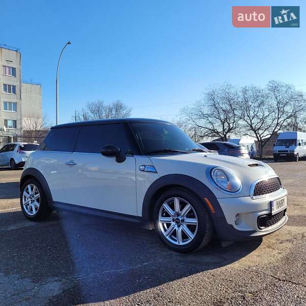 Хэтчбек MINI Hatch 2011 в Одессе