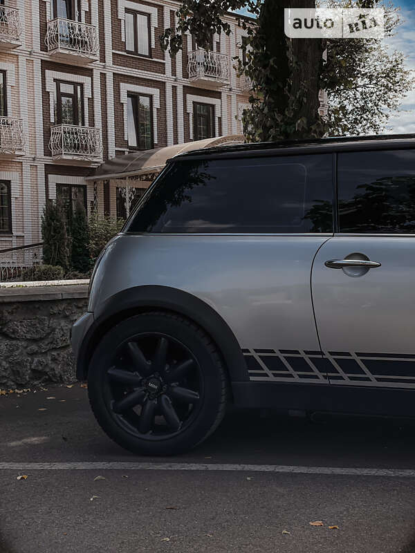 Хетчбек MINI Hatch 2003 в Вінниці