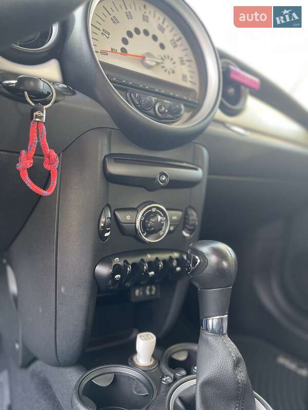 Седан MINI Hatch 2011 в Києві
