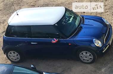 Хэтчбек MINI Hatch 2003 в Ужгороде