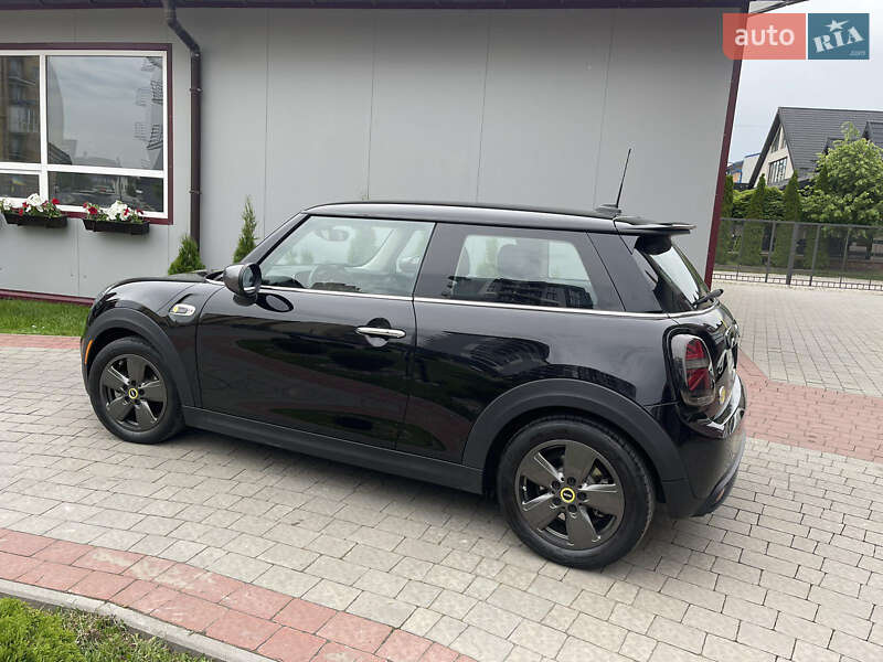 Хетчбек MINI Hatch 2020 в Івано-Франківську