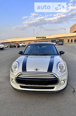 Хетчбек MINI Hatch 2014 в 
