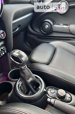 Хетчбек MINI Hatch 2014 в 