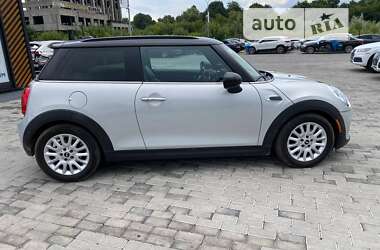 Хетчбек MINI Hatch 2014 в 