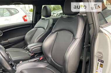 Хетчбек MINI Hatch 2014 в 