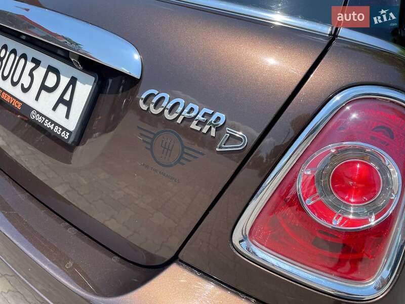 Седан MINI Hatch 2011 в Кам'янському