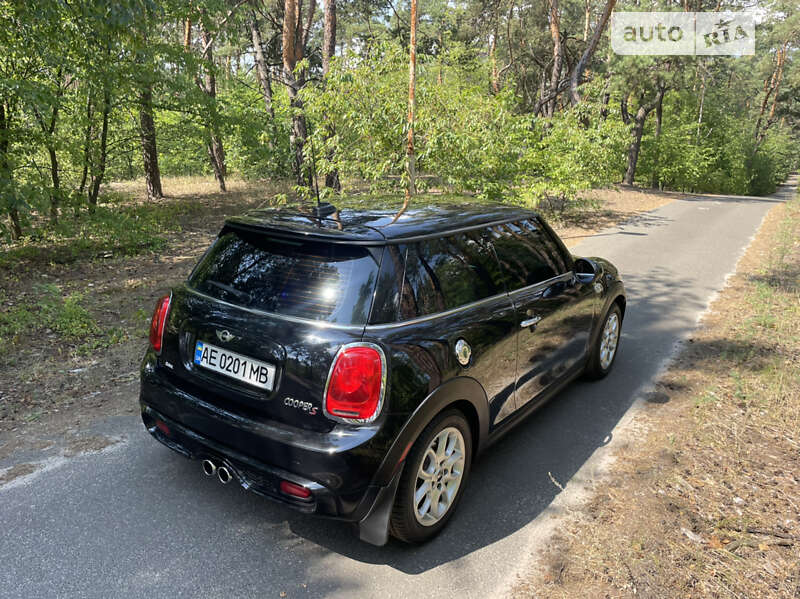 Седан MINI Hatch 2015 в Києві