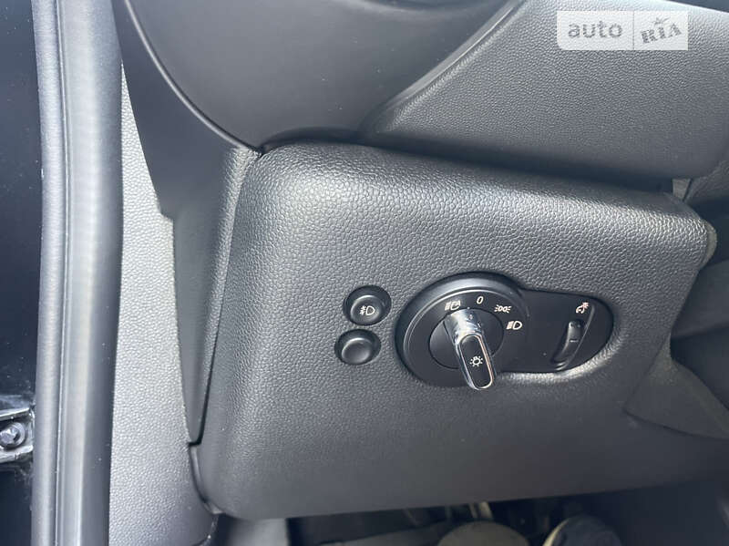 Седан MINI Hatch 2015 в Києві