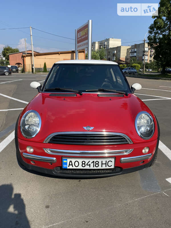 Купе MINI Hatch 2005 в Ужгороді фото 2 Купе MINI Hatch 2005 в Ужгороді