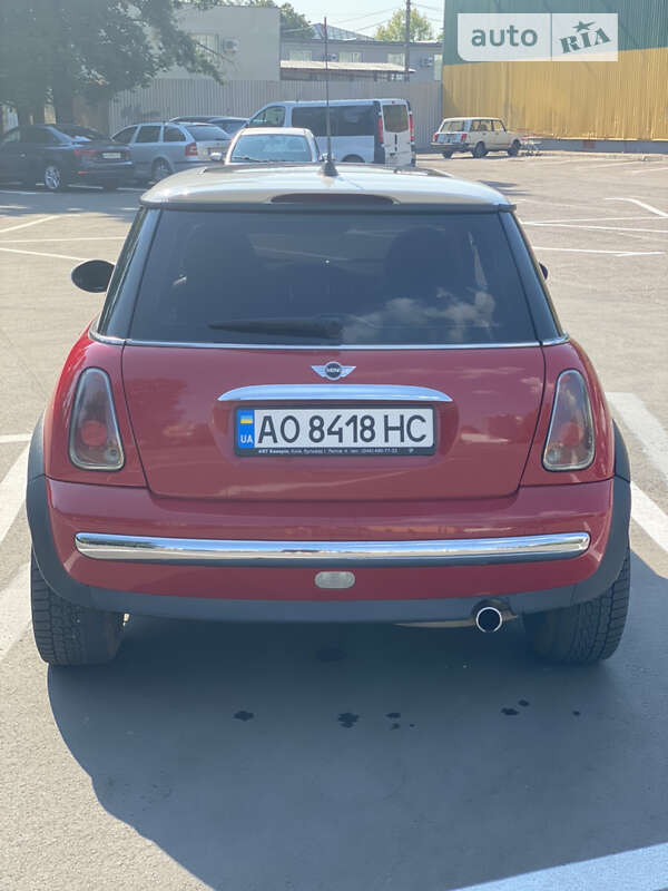 Купе MINI Hatch 2005 в Ужгороді фото 5 Купе MINI Hatch 2005 в Ужгороді