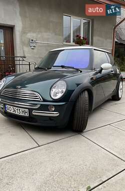 Хэтчбек MINI Hatch 2003 в Хусте