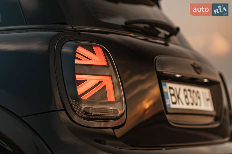 Хетчбек MINI Hatch 2015 в Рівному