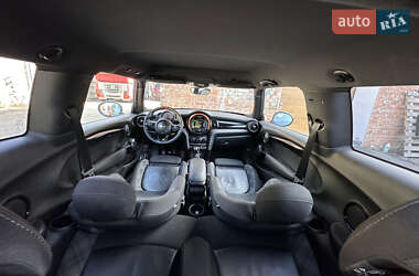 Хэтчбек MINI Hatch 2015 в Ровно