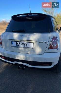 Хэтчбек MINI Hatch 2011 в 