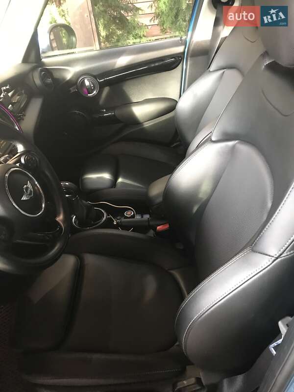 Хэтчбек MINI Hatch 2015 в Харькове