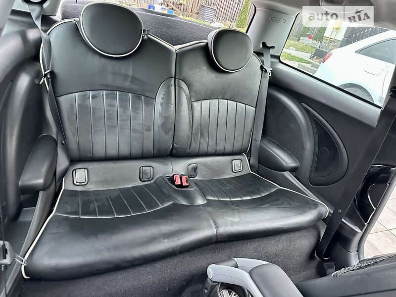 Хэтчбек MINI Hatch 2009 в Киеве