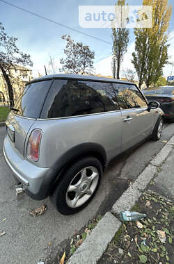 Хэтчбек MINI Hatch 2004 в Киеве