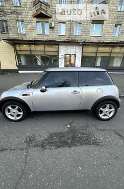 Хэтчбек MINI Hatch 2004 в Киеве