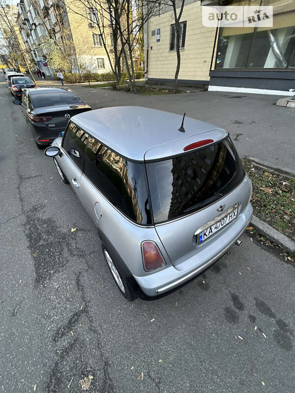 Хэтчбек MINI Hatch 2004 в Киеве