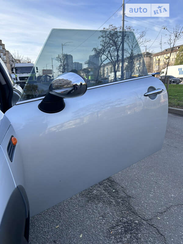 Хэтчбек MINI Hatch 2004 в Киеве