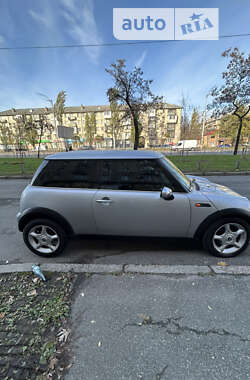 Хэтчбек MINI Hatch 2004 в Киеве фото 31 Хэтчбек MINI Hatch 2004 в Киеве
