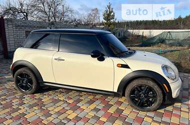 Хэтчбек MINI Hatch 2011 в Краснокутске