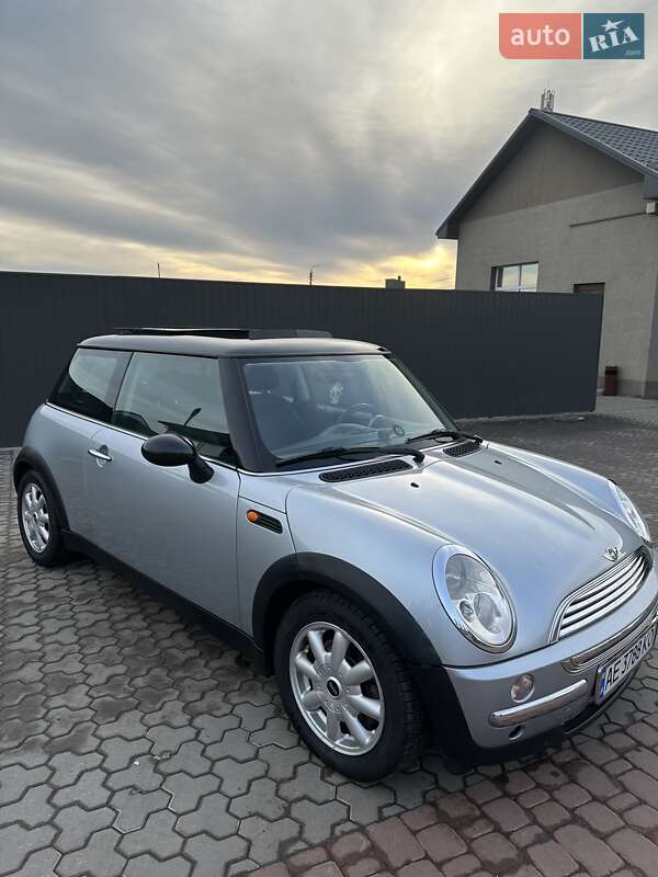 Хетчбек MINI Hatch 2002 в Кривому Розі