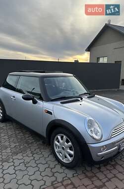 Хэтчбек MINI Hatch 2002 в 