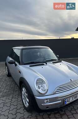 Хэтчбек MINI Hatch 2002 в 