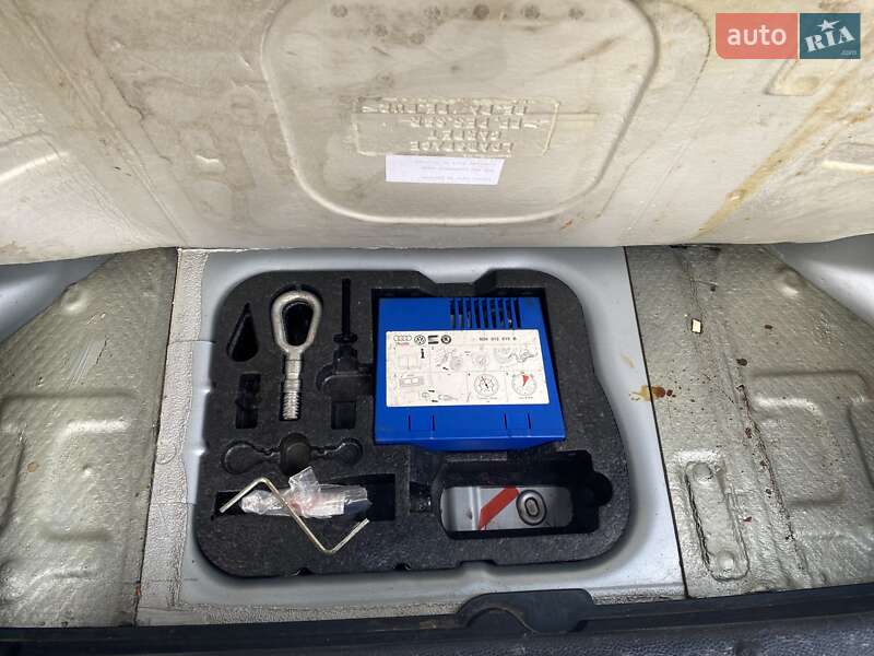 Хетчбек MINI Hatch 2002 в Кривому Розі