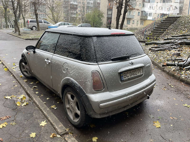 Хетчбек MINI Hatch 2004 в Києві