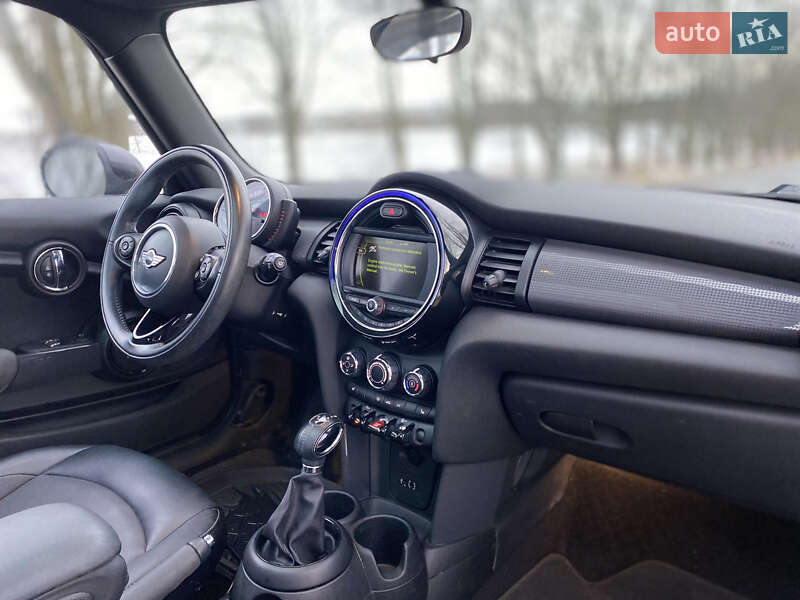 Хетчбек MINI Hatch 2017 в Львові