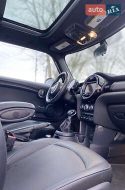 Хетчбек MINI Hatch 2017 в Львові