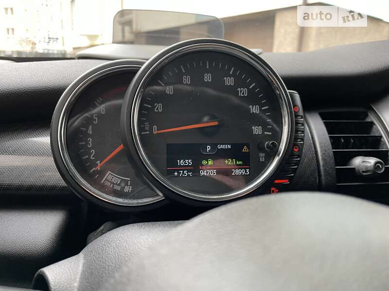 Хетчбек MINI Hatch 2014 в Івано-Франківську