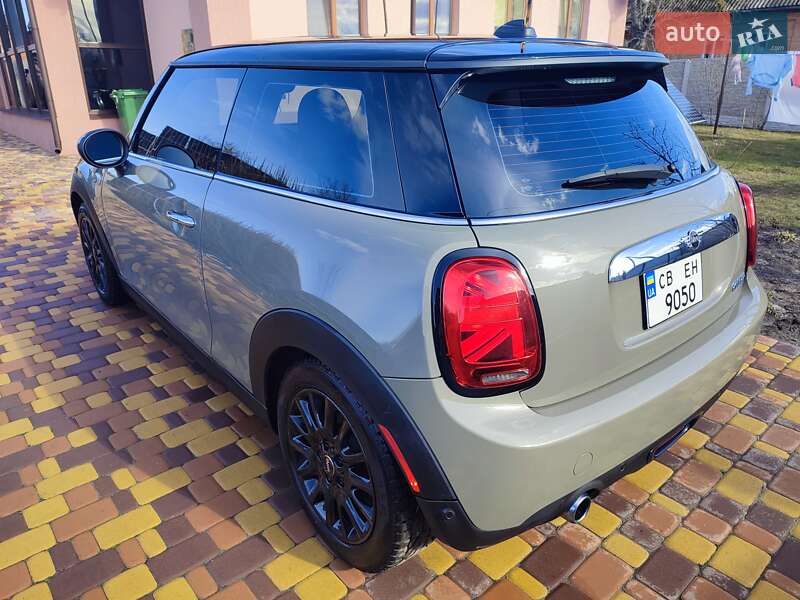 Хэтчбек MINI Hatch 2019 в Пирятине