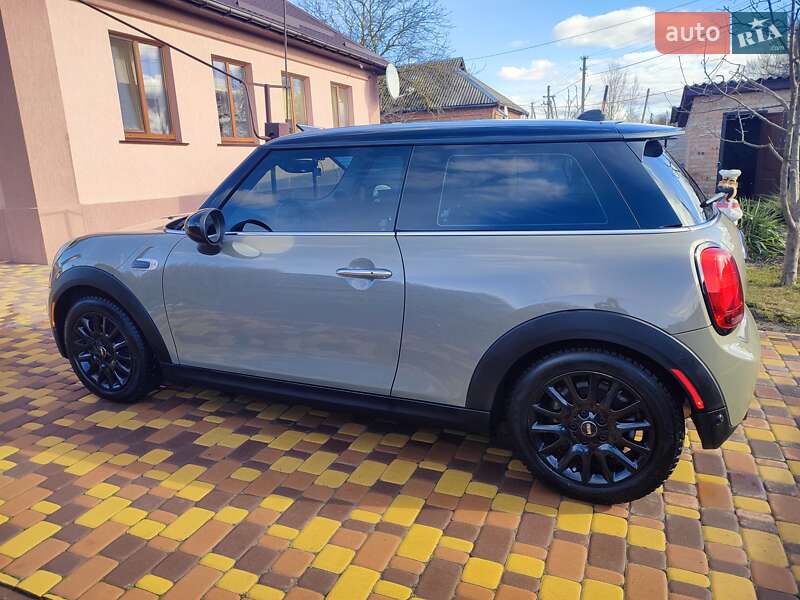 Хетчбек MINI Hatch 2019 в Пирятині