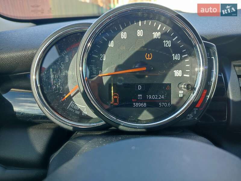 Хетчбек MINI Hatch 2019 в Пирятині