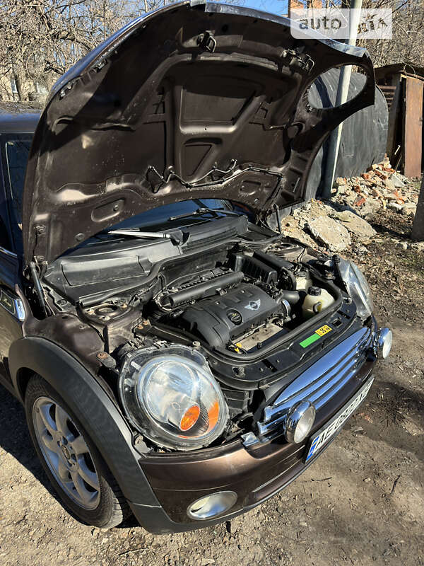 Хэтчбек MINI Hatch 2009 в Черновцах