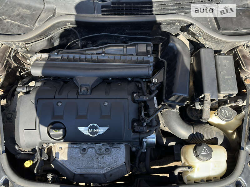 Хэтчбек MINI Hatch 2009 в Черновцах