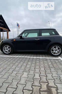 Хэтчбек MINI Hatch 2008 в Виннице