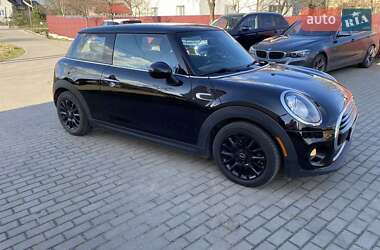 Хетчбек MINI Hatch 2017 в Львові
